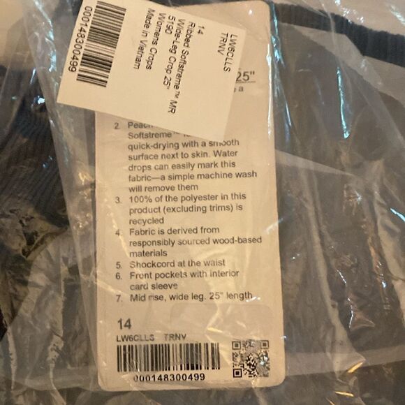 Lululemon Ribbed Softstreme Mid-Rise Wide-Leg Crop Pant 25" SOLD OUT Sz 14 Navy - Picture 10 of 16